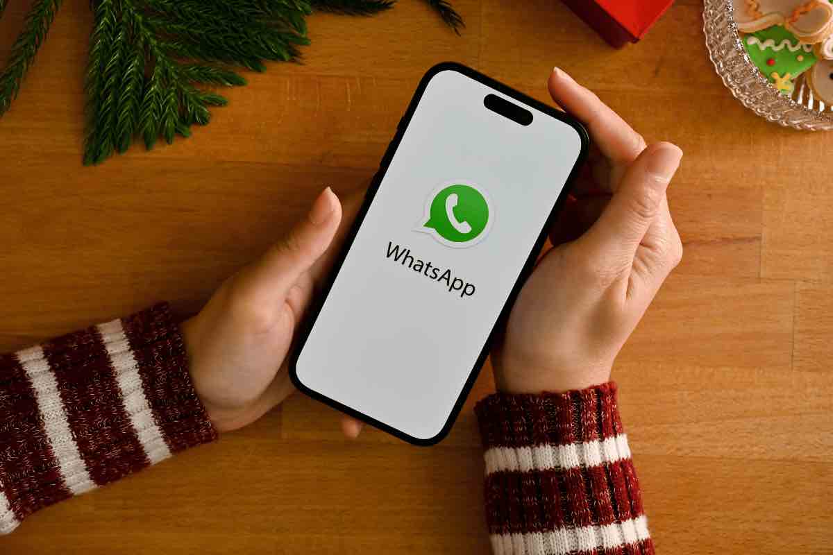 WhatsApp, occhio al nuovo aggiornamento: utilissimo per chi si divide fra molte chat